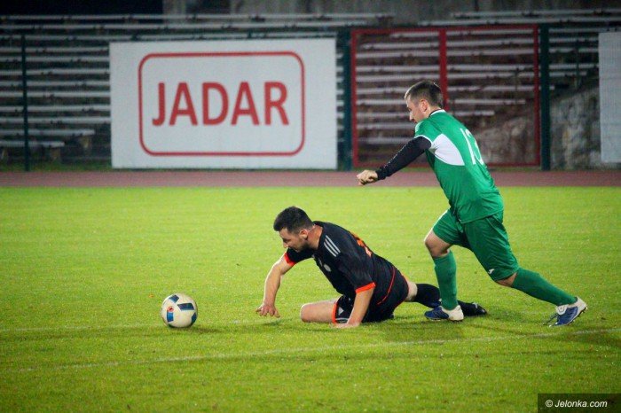 radosny-futbol-przy-zotniczej-foto-71625