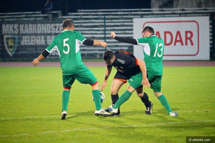 radosny-futbol-przy-zotniczej-foto-71625
