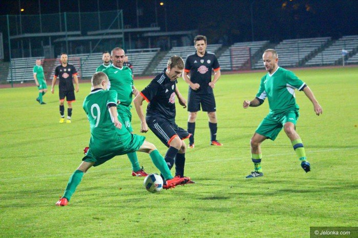 radosny-futbol-przy-zotniczej-foto-71625