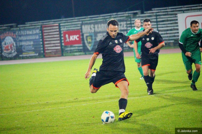 radosny-futbol-przy-zotniczej-foto-71625