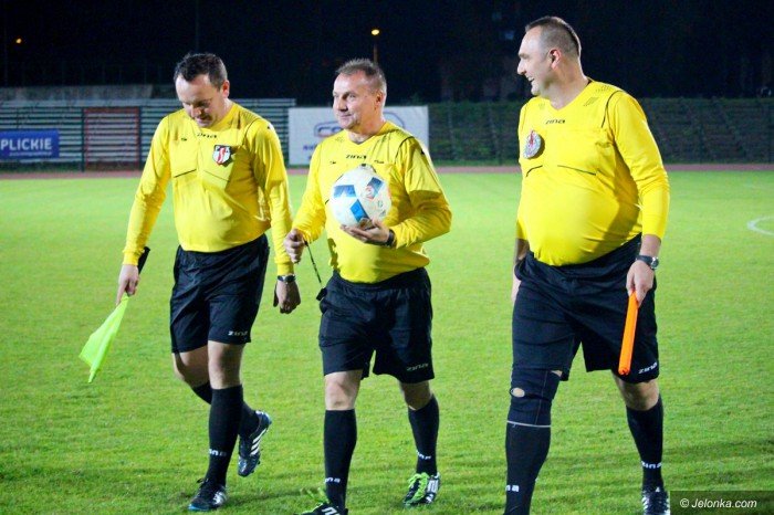 radosny-futbol-przy-zotniczej-foto-71625