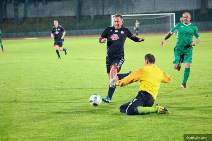 radosny-futbol-przy-zotniczej-foto-71625