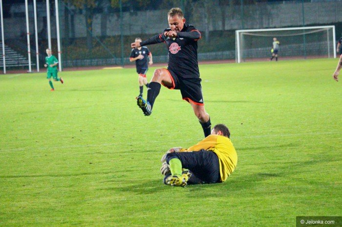 radosny-futbol-przy-zotniczej-foto-71625