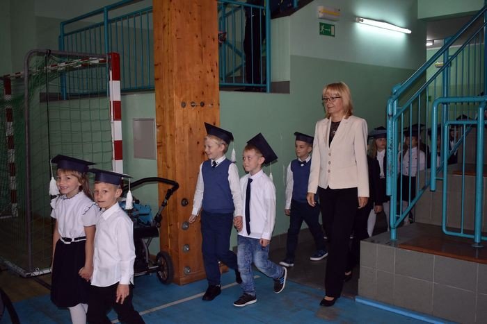 pasowanie-pierwszakow-w-dziesiatce-foto-71649