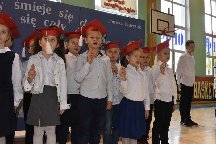 pasowanie-pierwszakow-w-dziesiatce-foto-71649