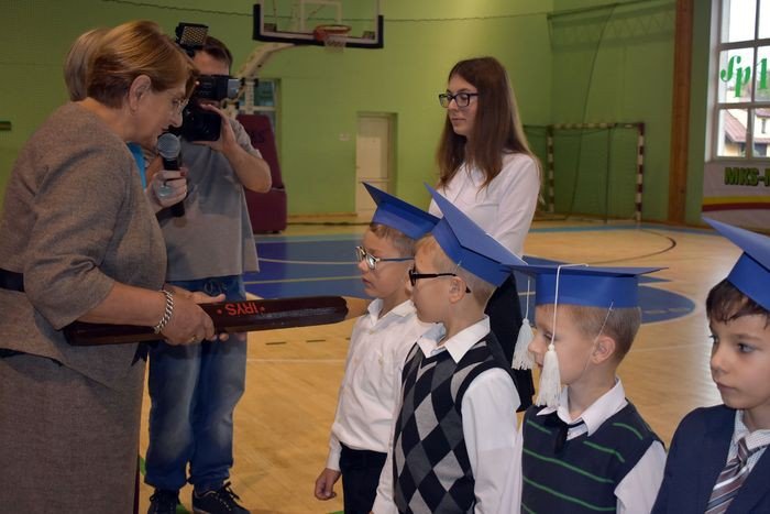 pasowanie-pierwszakow-w-dziesiatce-foto-71649