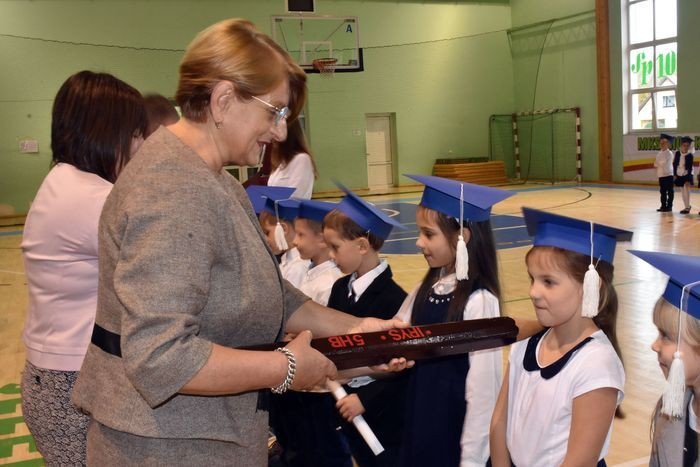 pasowanie-pierwszakow-w-dziesiatce-foto-71649