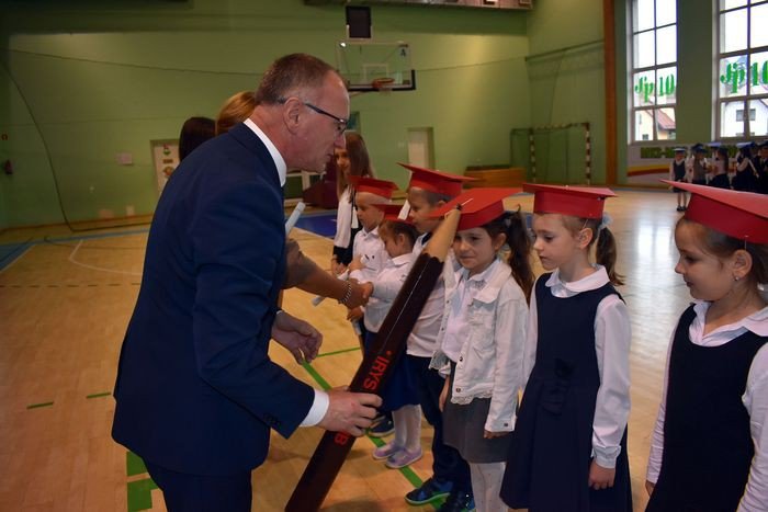 pasowanie-pierwszakow-w-dziesiatce-foto-71649