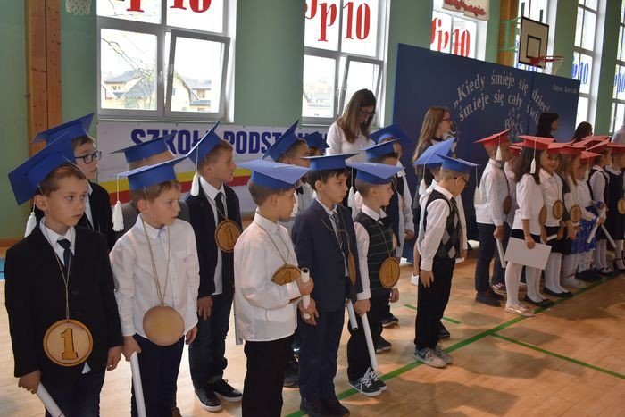pasowanie-pierwszakow-w-dziesiatce-foto-71649