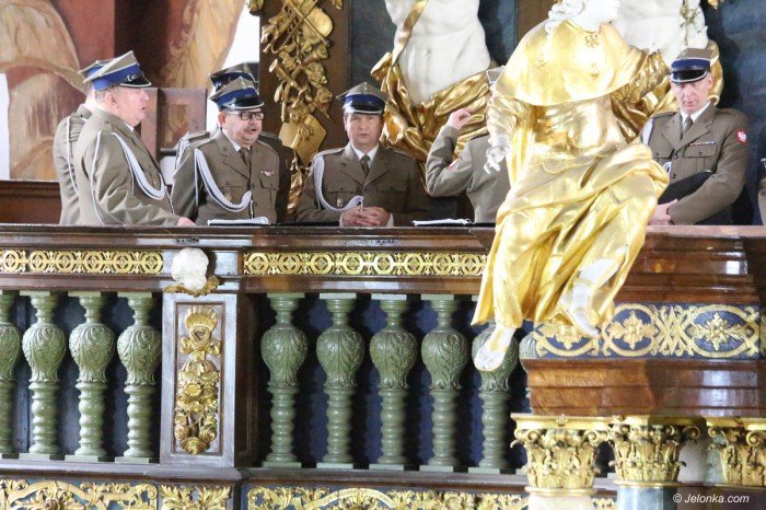 odsonili-epitafium-pamieci-ofiar-smolenskich-foto-71652