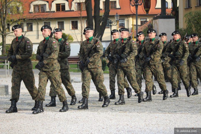 odsonili-epitafium-pamieci-ofiar-smolenskich-foto-71652