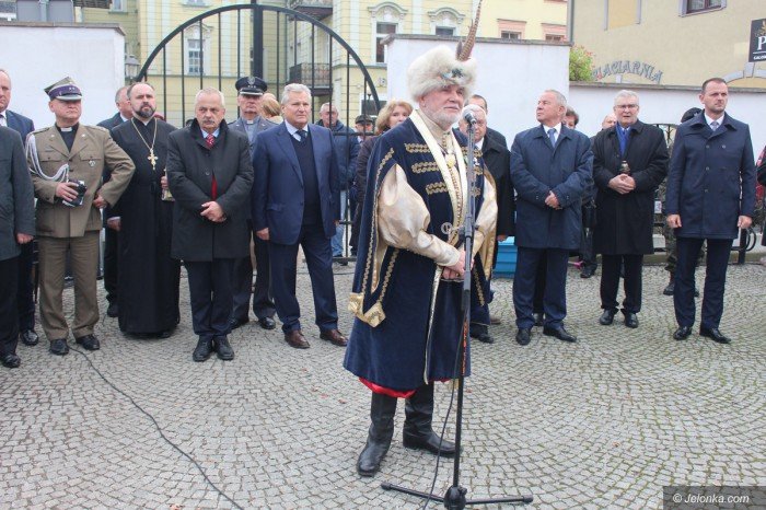odsonili-epitafium-pamieci-ofiar-smolenskich-foto-71652