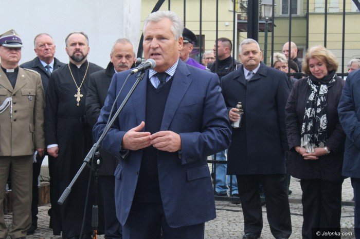 odsonili-epitafium-pamieci-ofiar-smolenskich-foto-71652