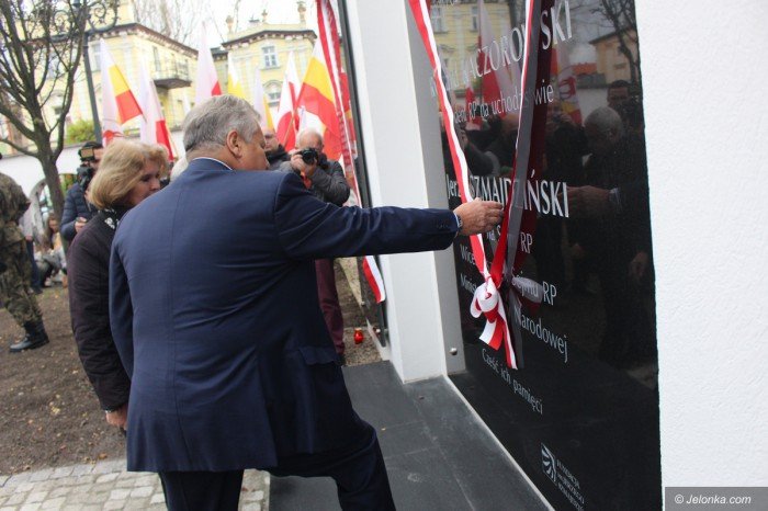 odsonili-epitafium-pamieci-ofiar-smolenskich-foto-71652