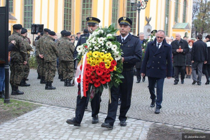 odsonili-epitafium-pamieci-ofiar-smolenskich-foto-71652