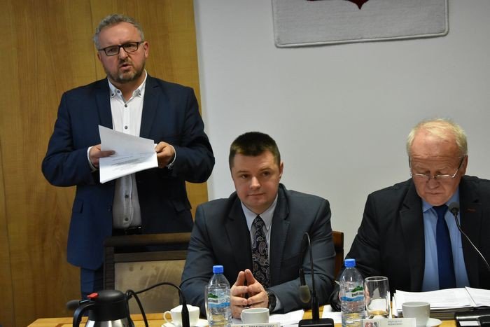 sesja-nadzwyczajna-czy-samorzadowy-kabaret-foto-71778