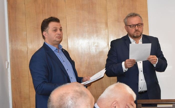 sesja-nadzwyczajna-czy-samorzadowy-kabaret-foto-71778