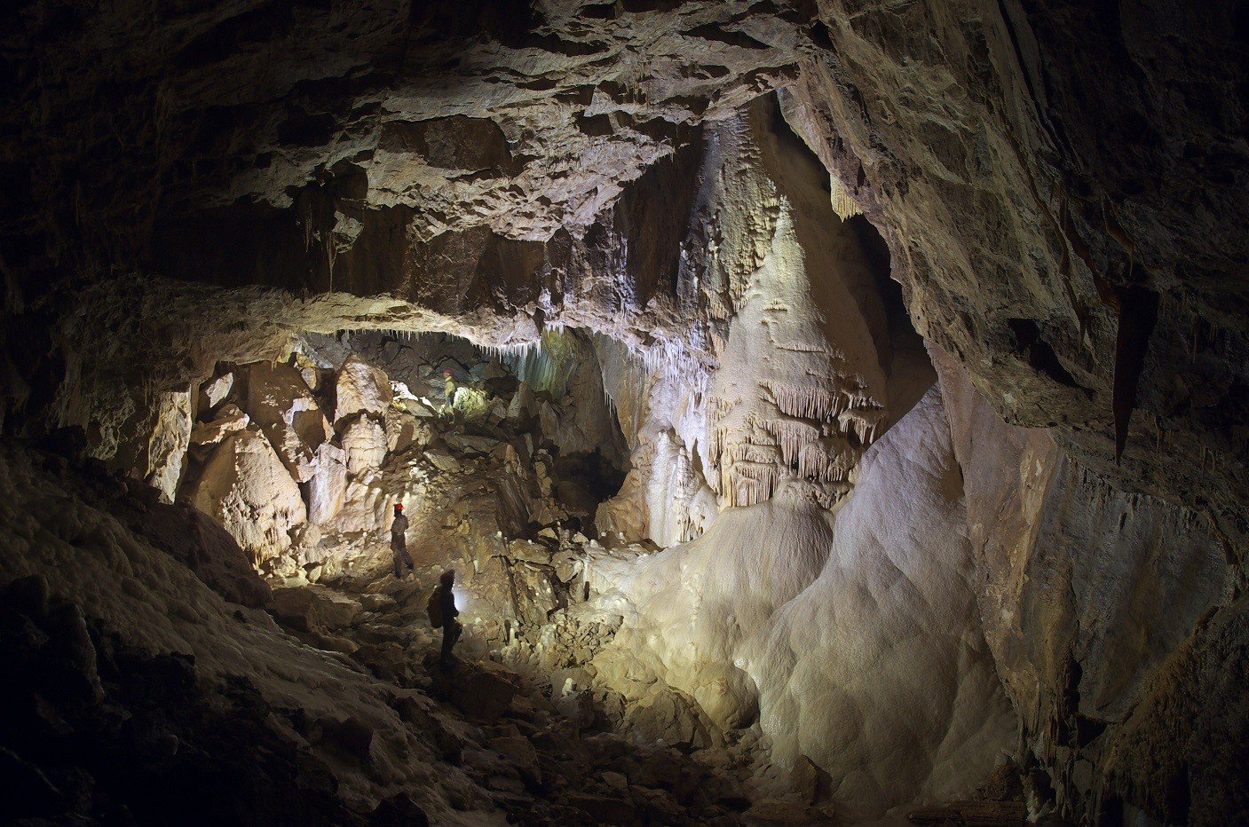sala-mastodonta-w-sudetach-dla-turystow-foto-71855