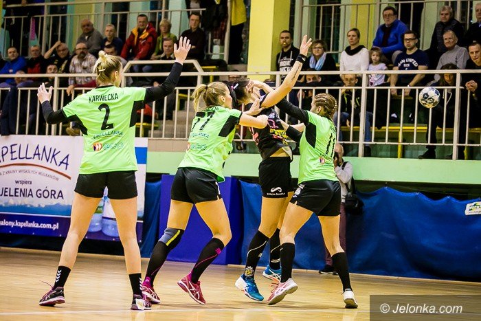 trzy-punkty-zostay-w-jeleniej-gorze-foto-72043