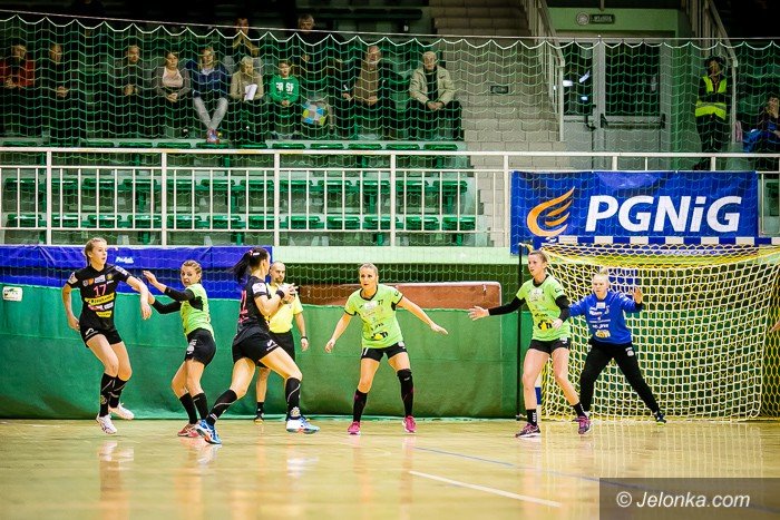 trzy-punkty-zostay-w-jeleniej-gorze-foto-72043