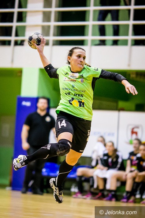 trzy-punkty-zostay-w-jeleniej-gorze-foto-72043