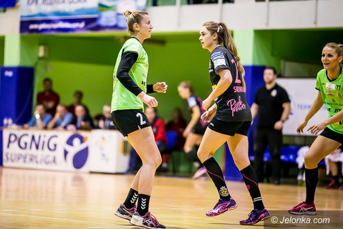 trzy-punkty-zostay-w-jeleniej-gorze-foto-72043