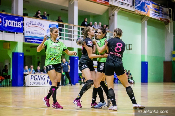 trzy-punkty-zostay-w-jeleniej-gorze-foto-72043