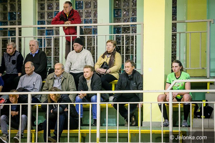 trzy-punkty-zostay-w-jeleniej-gorze-foto-72043