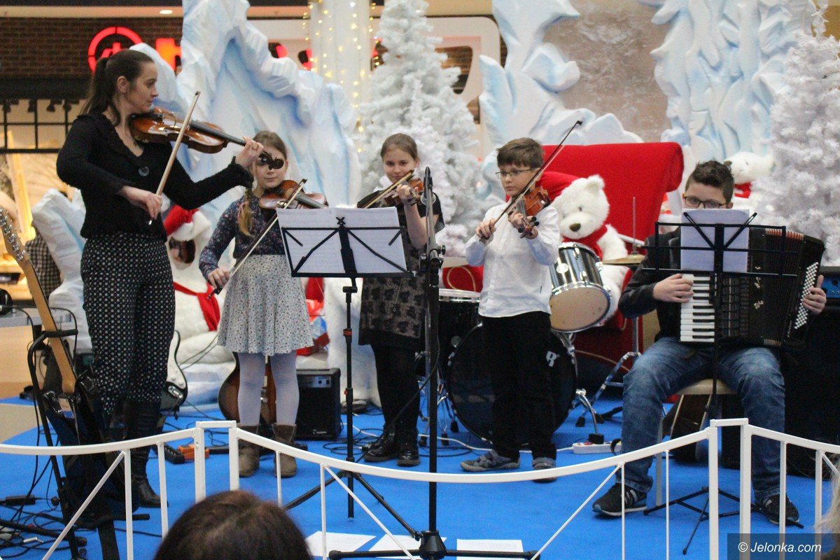 szlachetna-paczka-wystartowaa-foto-72052