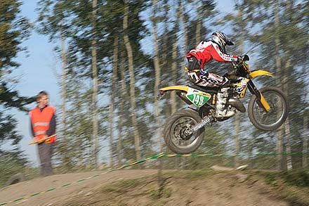 Mateusz Benbenik czołowy zawodnik reprezentacji Polski w rajdach Enduro.
