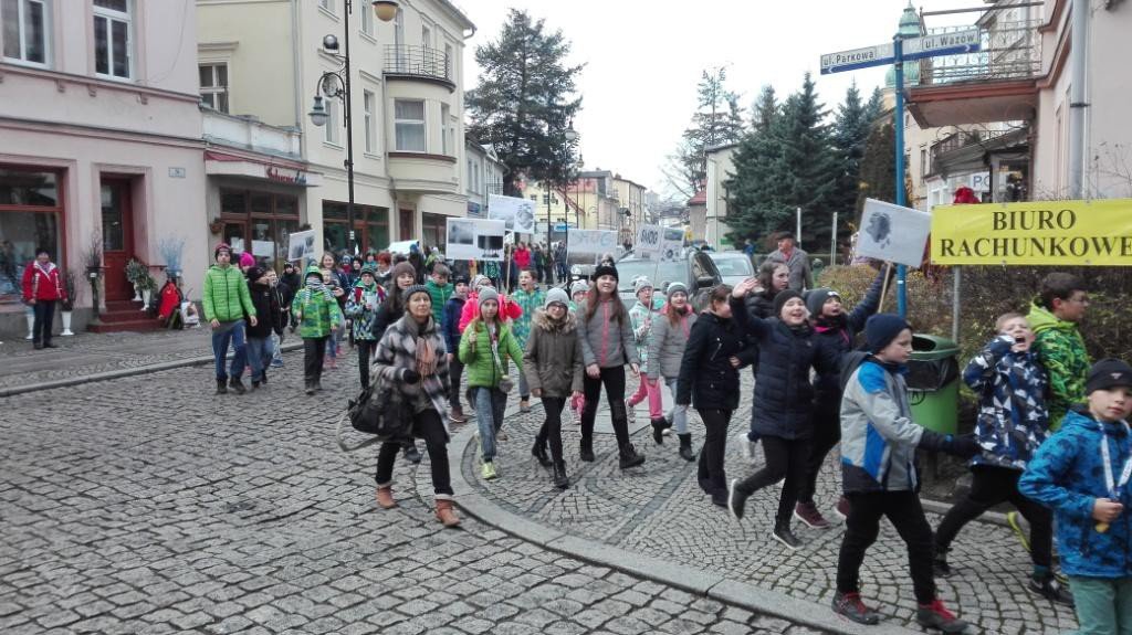 nie-pal-smieci-trujesz-dzieci-happening-sp-6-foto-72266