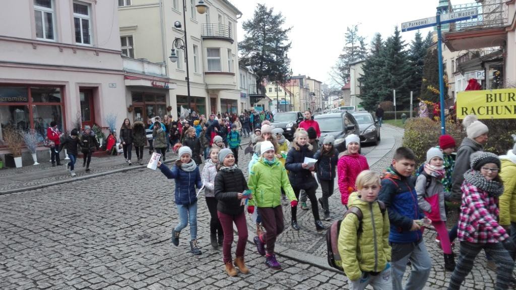 nie-pal-smieci-trujesz-dzieci-happening-sp-6-foto-72266