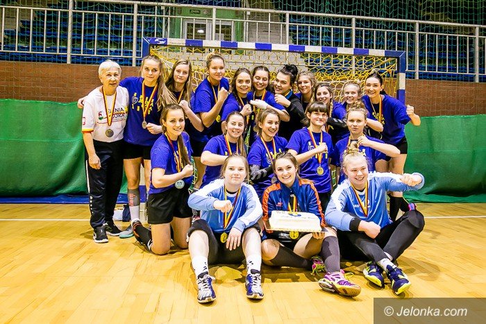 zotka-samadovej-dominuja-na-dolnym-slasku-foto-72287
