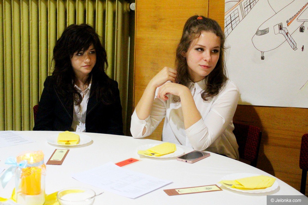 poezja-jana-pawa-ii-z-ust-i-serc-modziezy-foto-72289