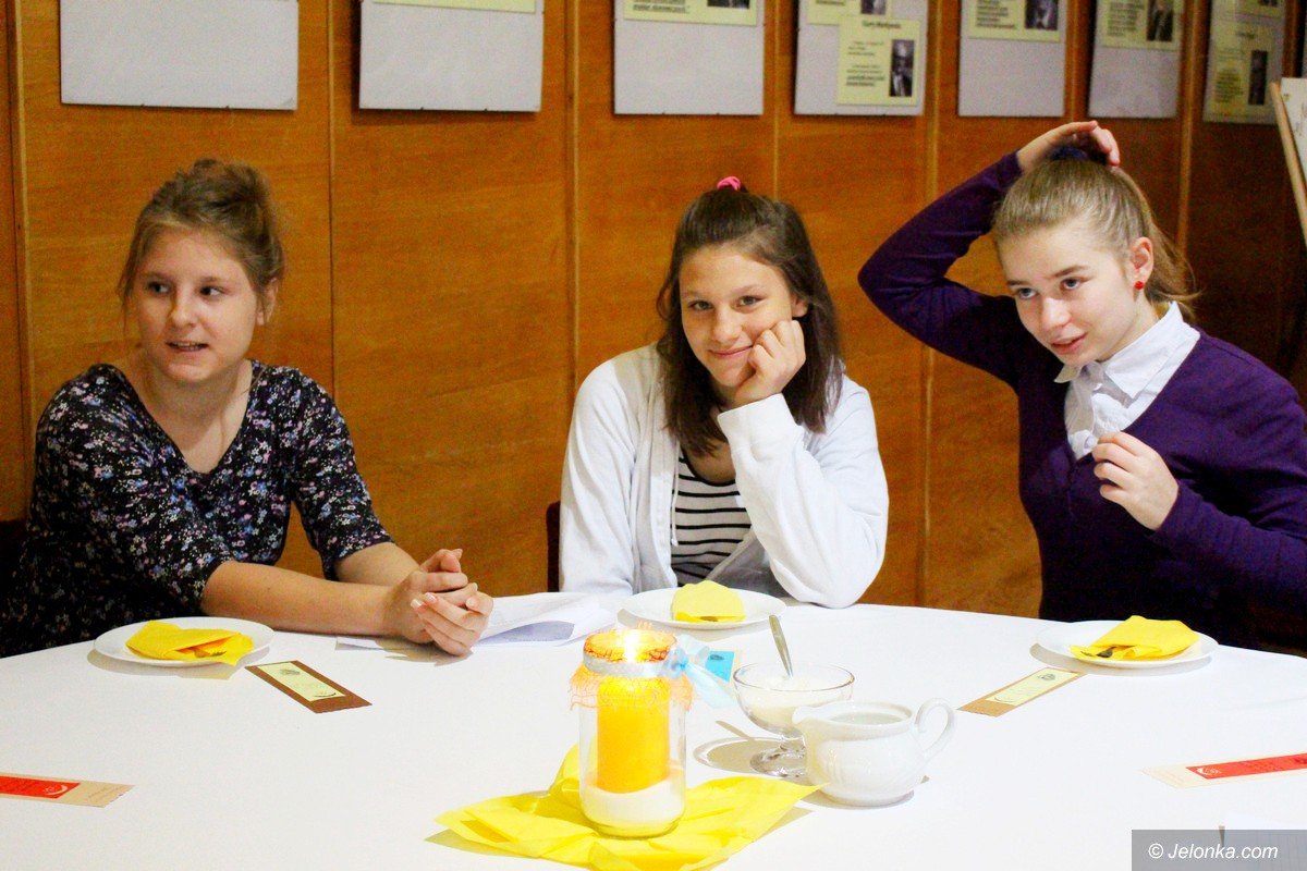 poezja-jana-pawa-ii-z-ust-i-serc-modziezy-foto-72289