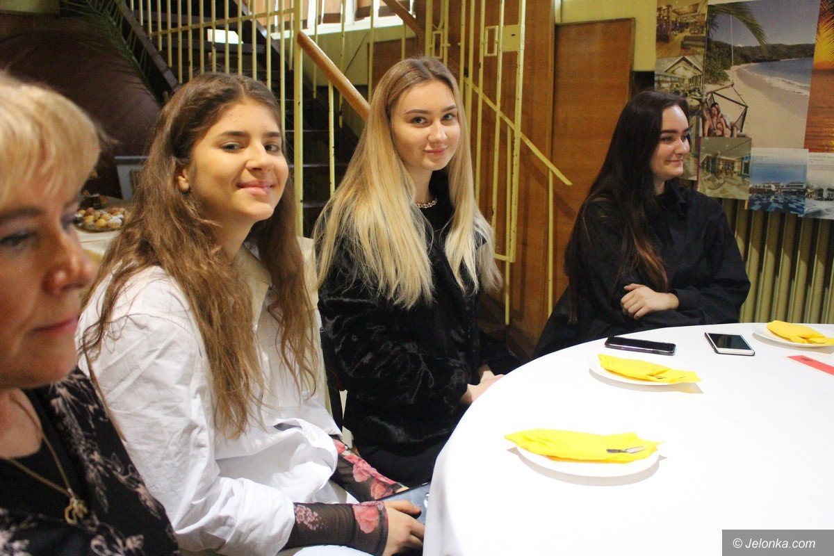 poezja-jana-pawa-ii-z-ust-i-serc-modziezy-foto-72289