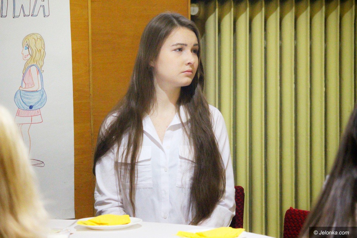 poezja-jana-pawa-ii-z-ust-i-serc-modziezy-foto-72289