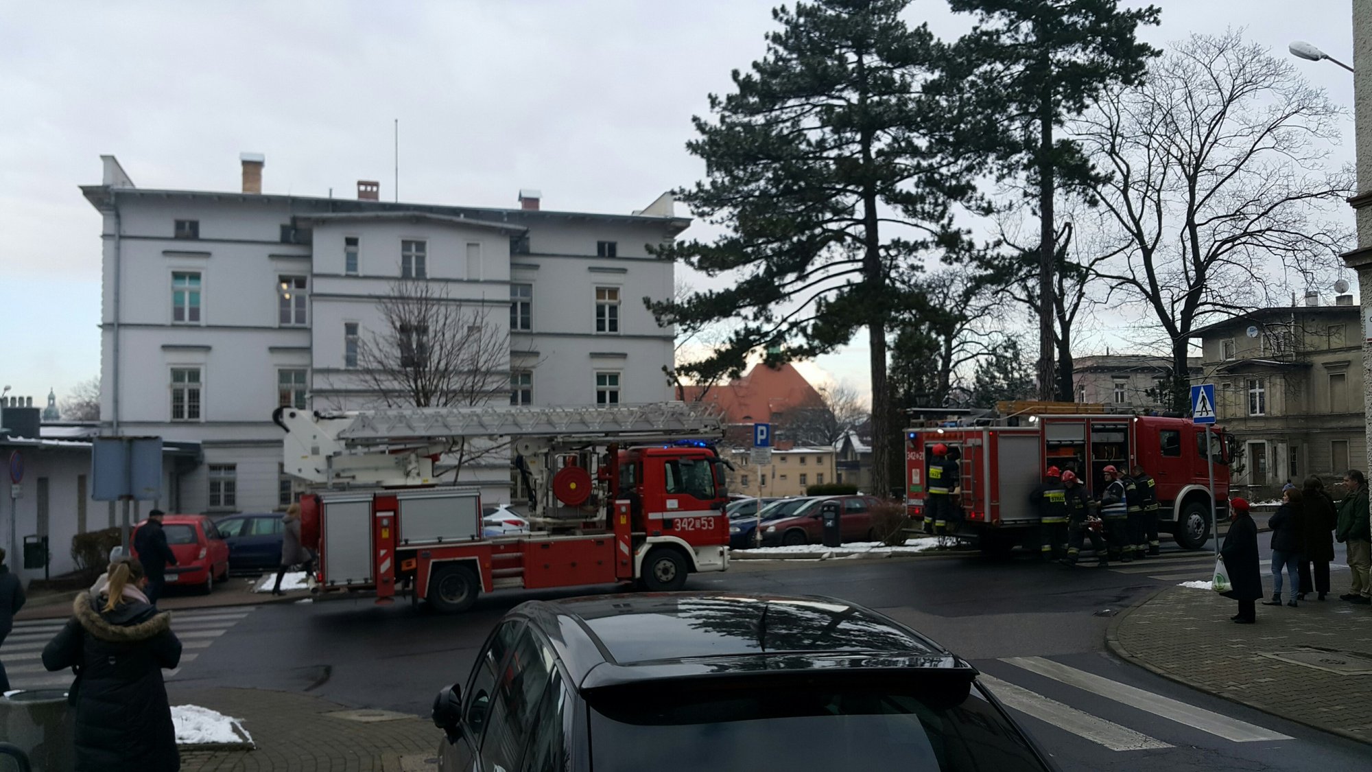 cwiczenia-strazackie-w-magistracie-przy-sudeckiej-foto-72300