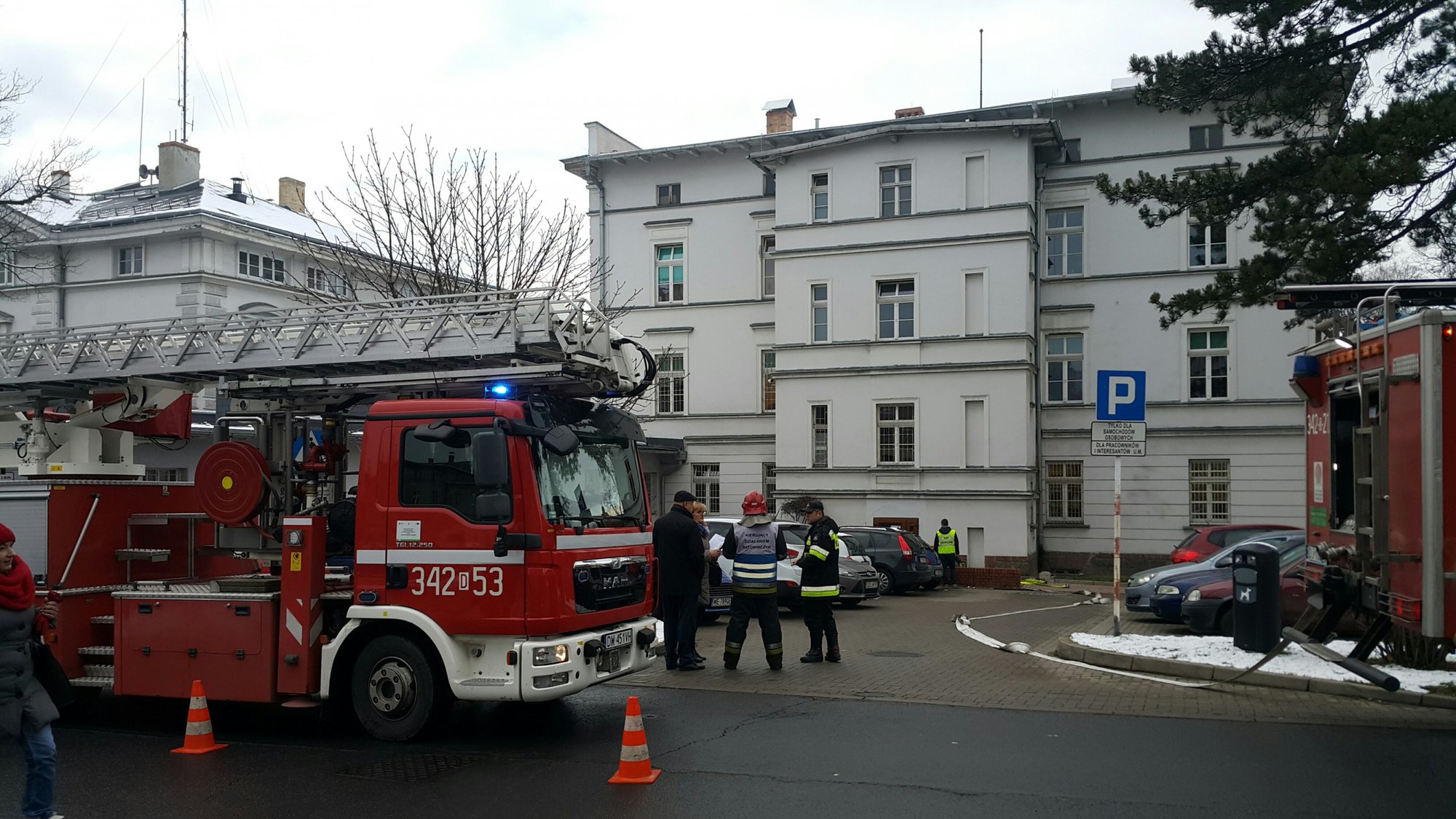 cwiczenia-strazackie-w-magistracie-przy-sudeckiej-foto-72300
