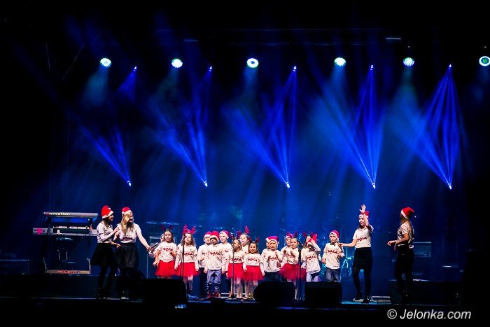 zabawa-i-pomoc-w-swiatecznej-atmosferze-foto-72333