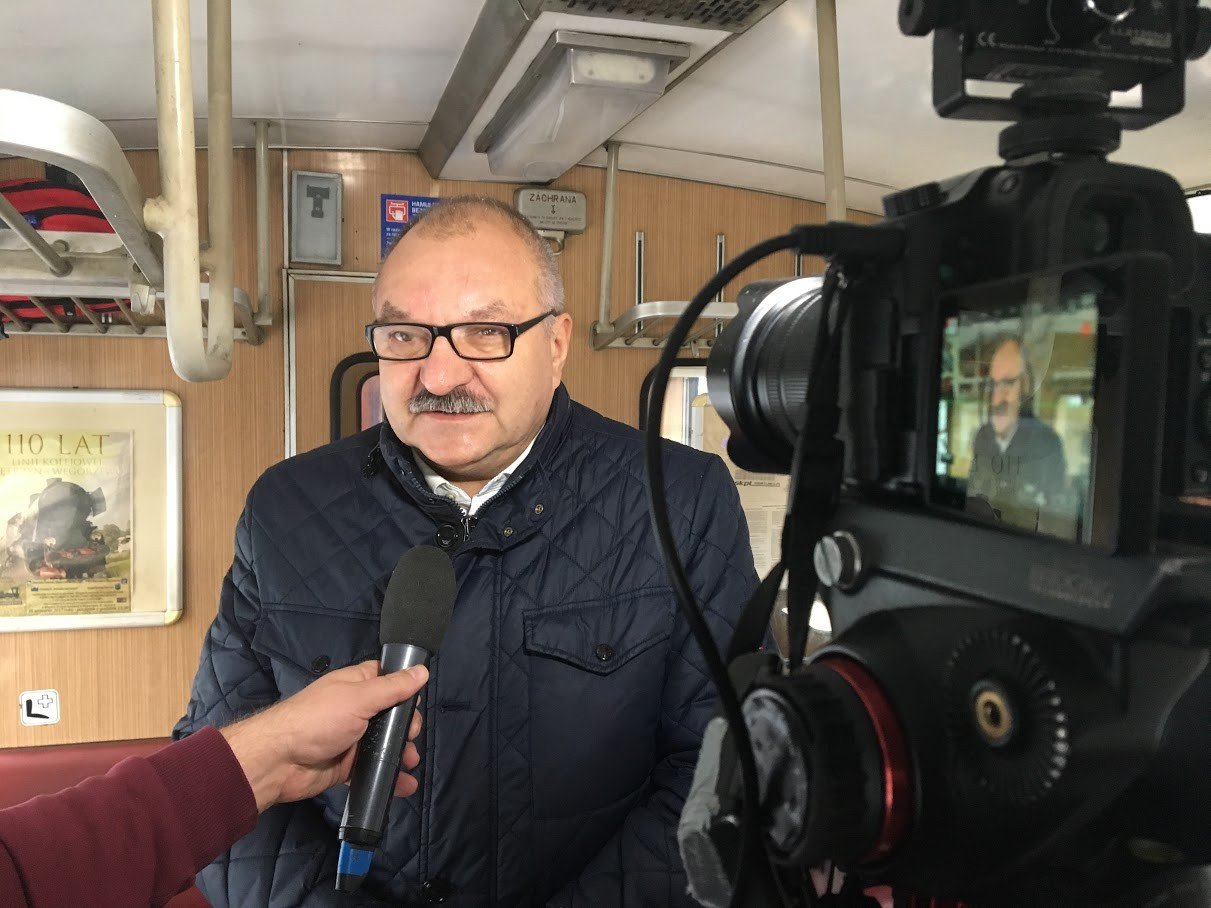 przejazdzka-pociagiem-z-podtekstem-foto-72340