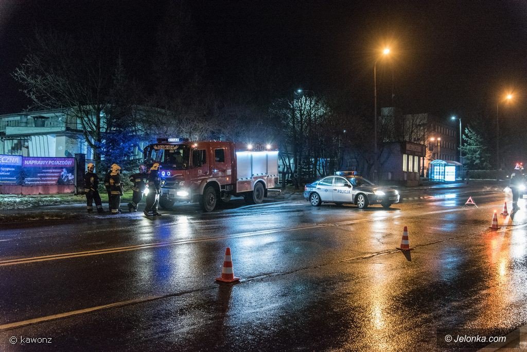 zderzenie-trzech-aut-na-wolnosci-foto-72345