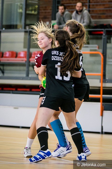 przedziwny-mecz-ekipy-marty-oreszczuk-foto-72350