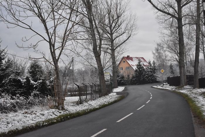 czytelniczka-ciemno-przy-dolnoslaskiej-foto-72354