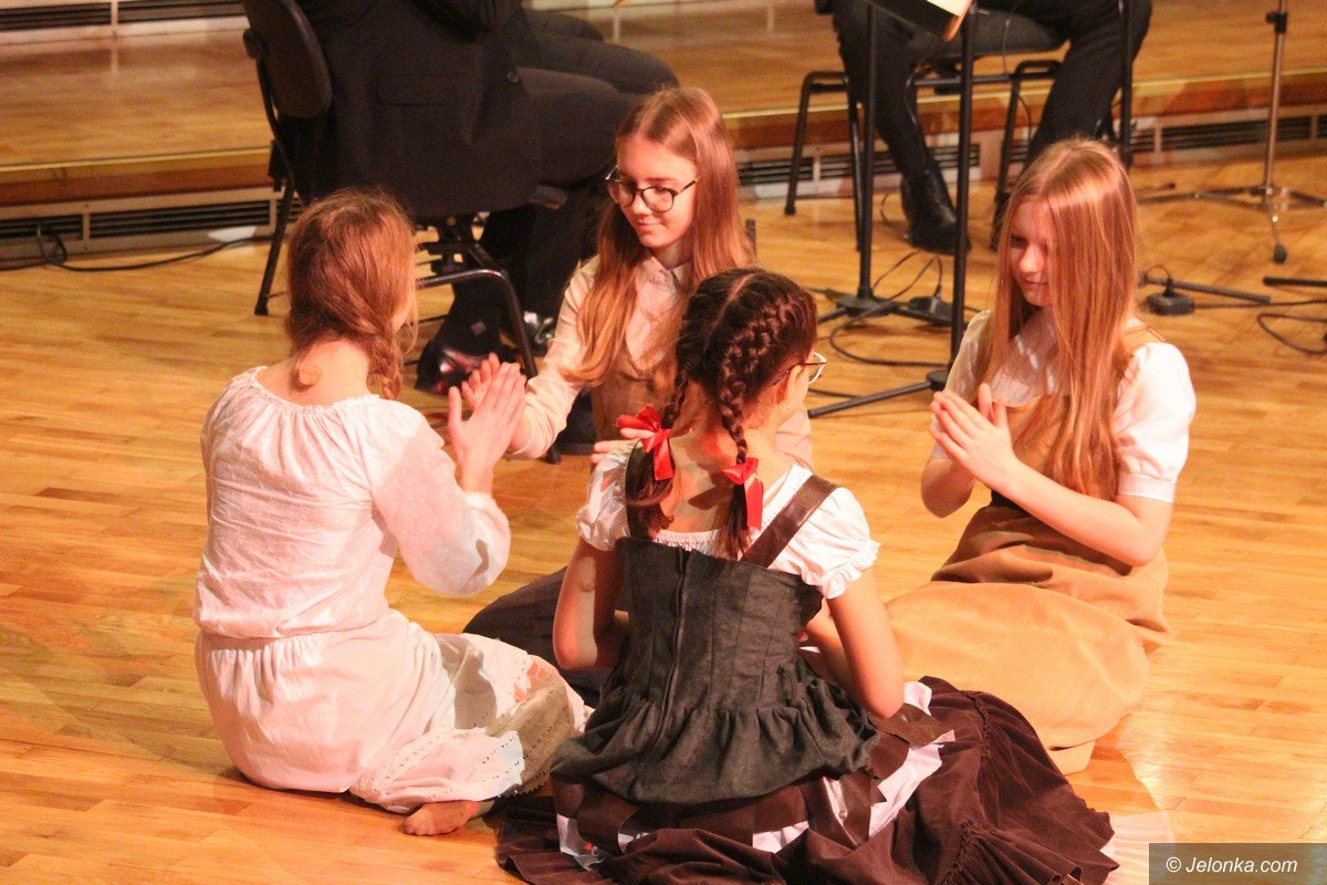 poranek-w-filharmonii-ze-sw-mikoajem-foto-72358