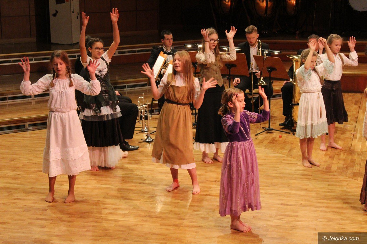 poranek-w-filharmonii-ze-sw-mikoajem-foto-72358