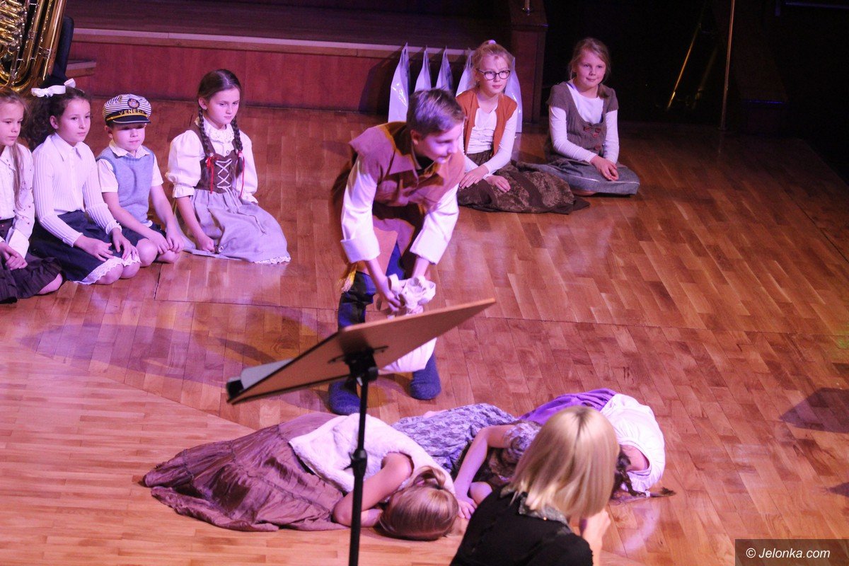 poranek-w-filharmonii-ze-sw-mikoajem-foto-72358