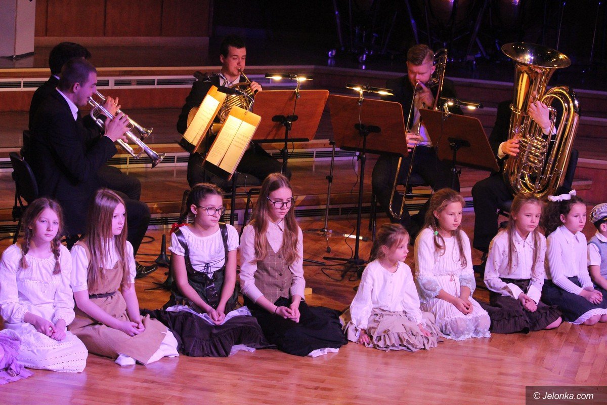 poranek-w-filharmonii-ze-sw-mikoajem-foto-72358