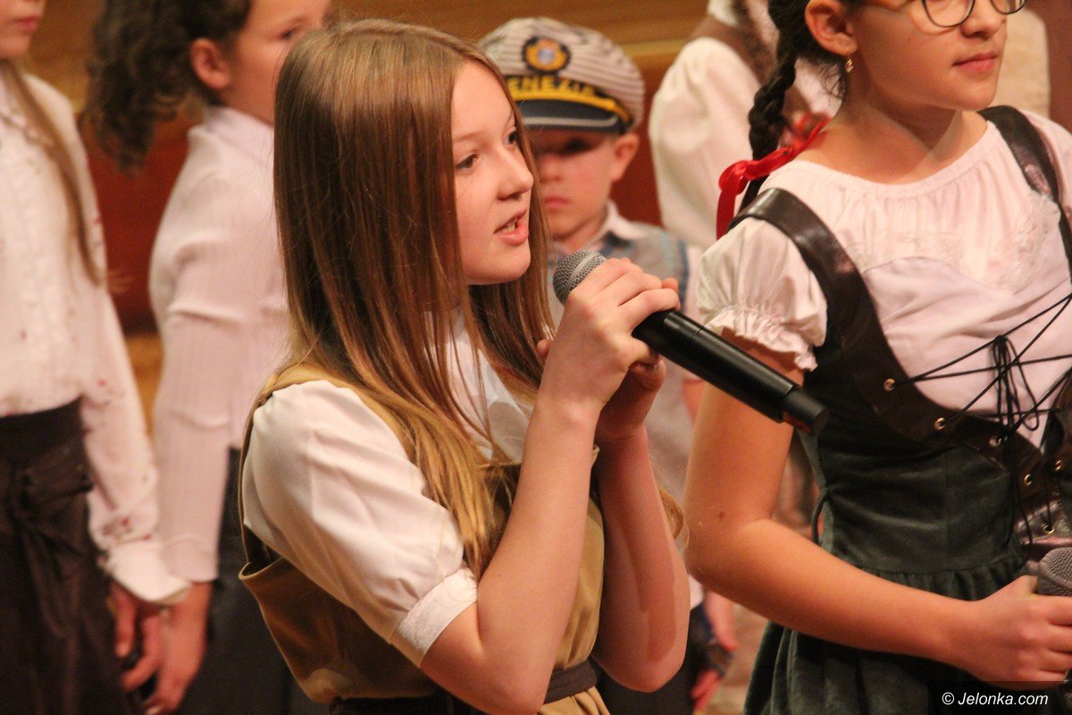 poranek-w-filharmonii-ze-sw-mikoajem-foto-72358