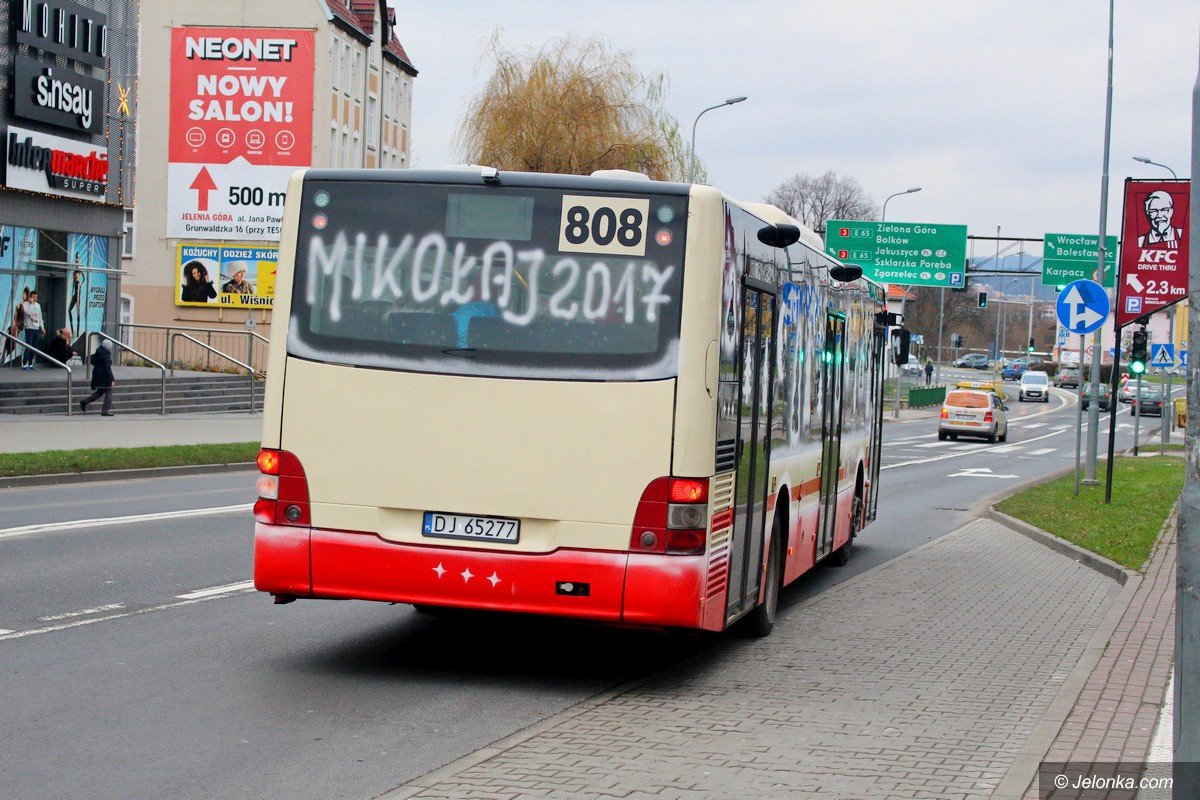 mikoajkowy-autobus-wozi-jeleniogorzan-foto-72386